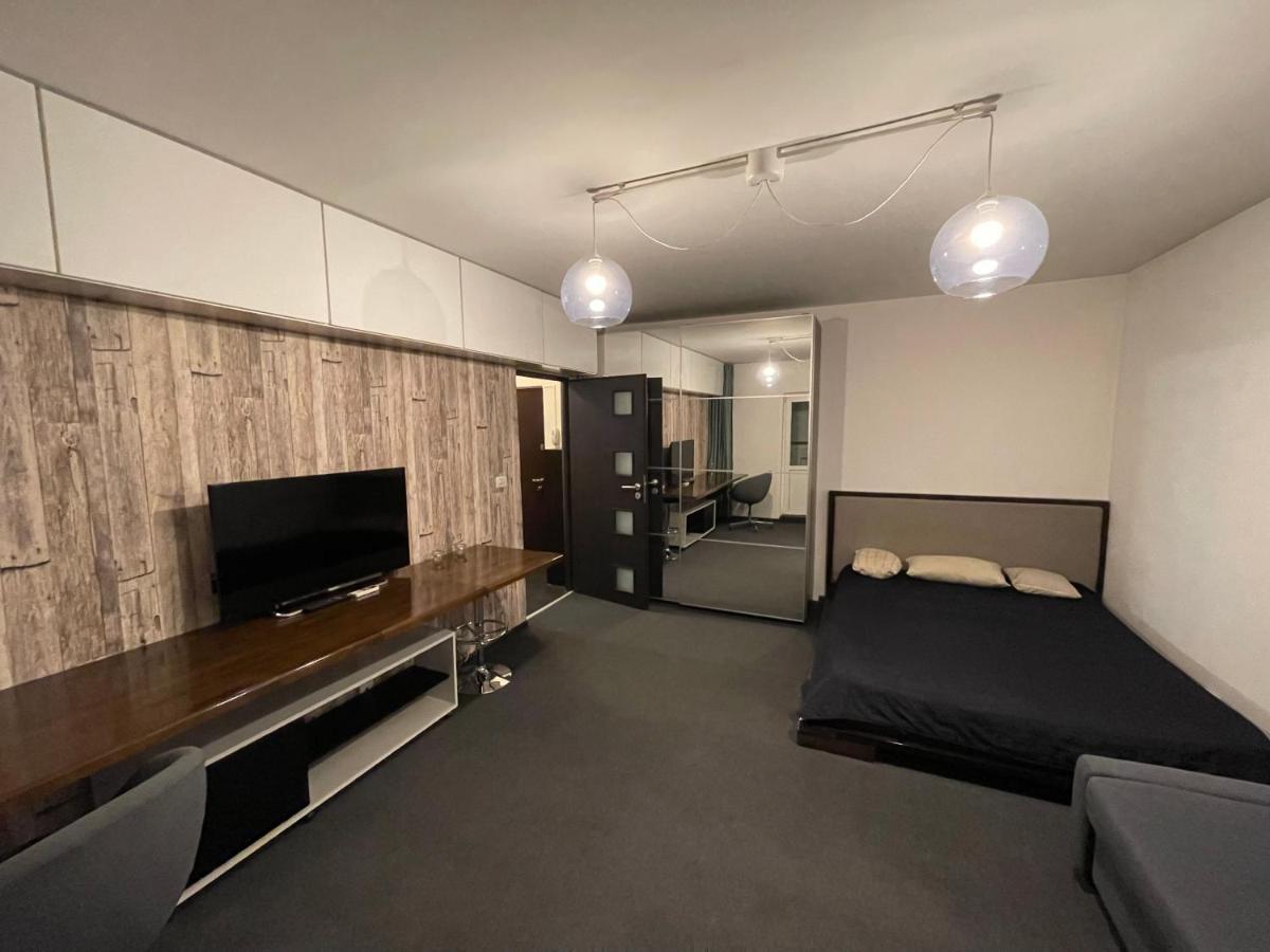 Sunset Luxury Apartment Near Unirii Square Bukares Bagian luar foto